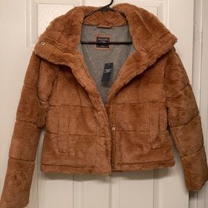 Abercrombie & Fitch mini puffer coat